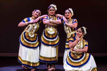 Mohiniyattam kerala